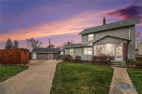 1853 Tremainsville Rd, Toledo, OH 43613