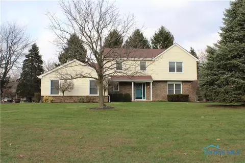 7124 Hollywyck Rd, Maumee, OH 43537