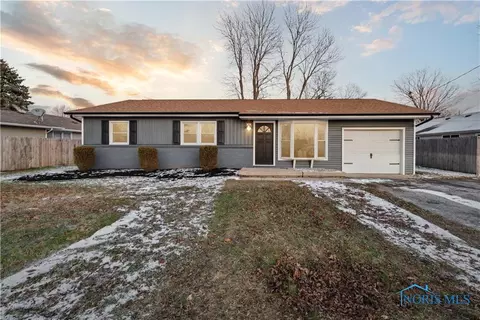 1225 Graceland Ave, Findlay, OH 45840
