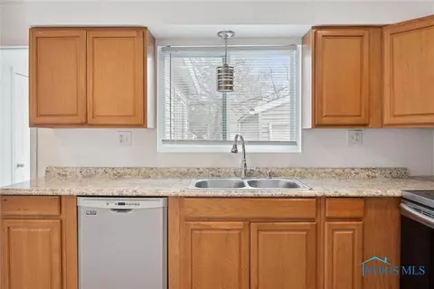 934 Cuthbert Rd, Toledo, OH 43607 photo 12