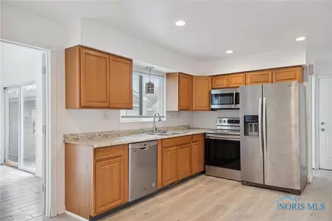 934 Cuthbert Rd, Toledo, OH 43607 photo 11