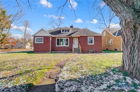 2024 Rivard Rd, Toledo, OH 43615