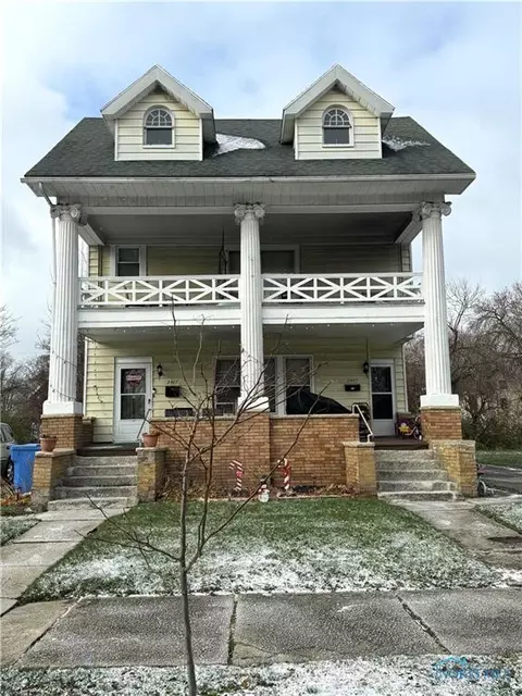 2447 Maplewood Ave, Toledo, OH 43620