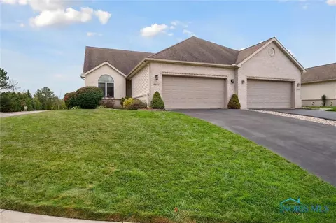8357 Meghan Dr, Sylvania, OH 43560