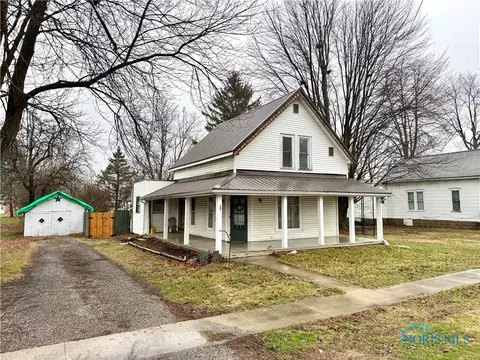 107 E Curtis St, Stryker, OH 43557