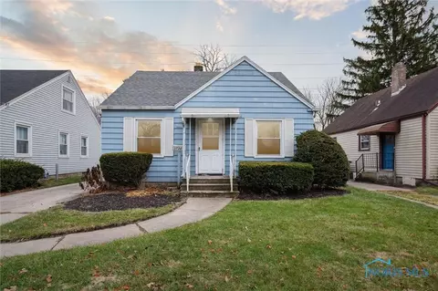 3734 Bellevue Rd, Toledo, OH 43613