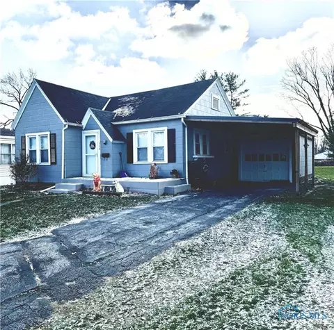 328 E Maple St, Deshler, OH 43516 photo 1