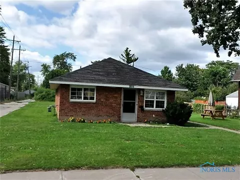 3015 N Erie St, Toledo, OH 43611