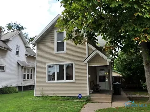 2923 Chase St, Toledo, OH 43611
