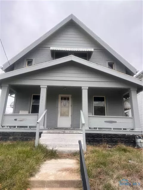 1054 Hamilton St, Toledo, OH 43607