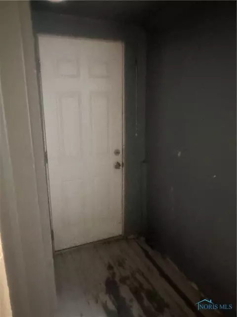 1054 Hamilton St, Toledo, OH 43607 photo 8