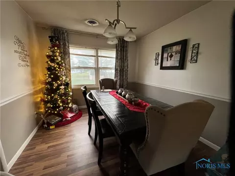 333 W Arthur Dr, Bryan, OH 43506 photo 4