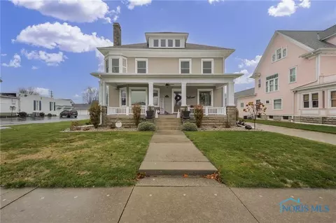 233 S Fulton St, Wauseon, OH 43567