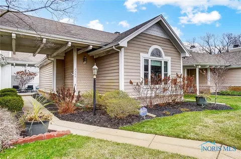 2360 Manoa Ln #2360, Toledo, OH 43615
