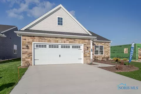 9818 Saugatuck Dr, Sylvania, OH 43560