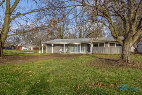 3540 Lincolnshire Woods Rd, Toledo, OH 43606
