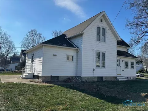 321 S 5th St, Upper Sandusky, OH 43351 photo 6