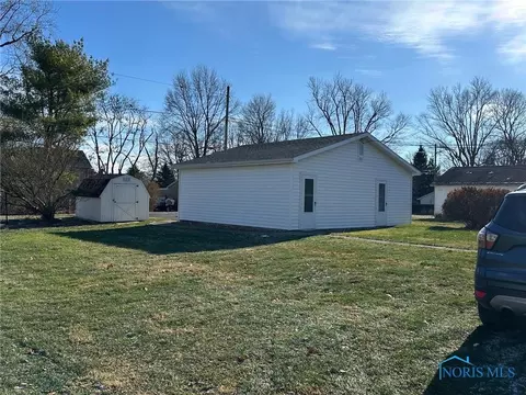 321 S 5th St, Upper Sandusky, OH 43351 photo 5