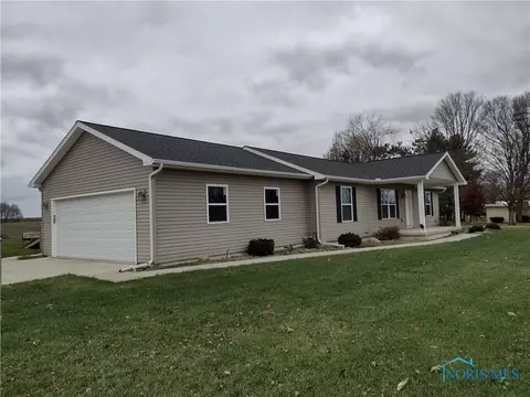 402 S Main St, West Unity, OH 43570 photo 2