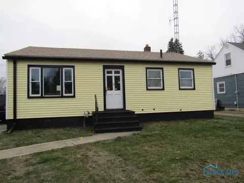 2910 113th St, Toledo, OH 43611