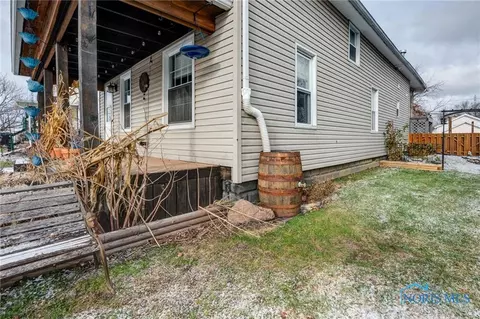 107 Guy St, Walbridge, OH 43465 photo 13