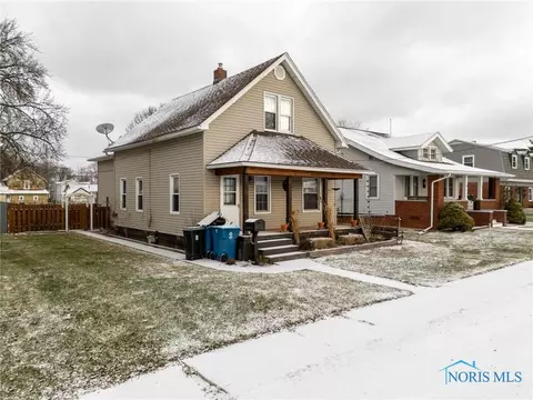 107 Guy St, Walbridge, OH 43465 photo 6