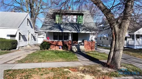 744 Dryden Dr, Toledo, OH 43612