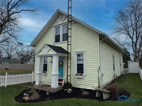 312 E Strub Rd, Sandusky, OH 44870 photo 3
