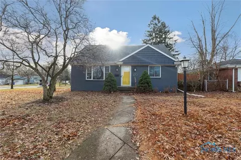 2431 Brookridge Dr, Toledo, OH 43613