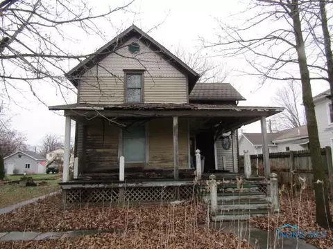 220 W Ottawa St, Oak Harbor, OH 43449