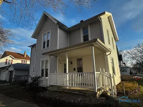 224 N Union St, Fostoria, OH 44830