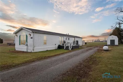 2690 County Road 203, Mccomb, OH 45858