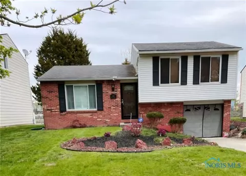 423 La Jolla Dr, Toledo, OH 43615
