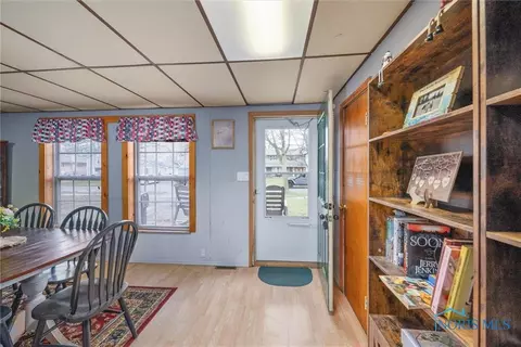449 Monroe St, Delta, OH 43515 photo 5