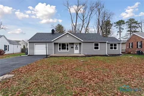 529 Loomis, Perrysburg, OH 43551