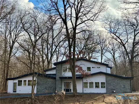 7715 W Bancroft St, Toledo, OH 43617