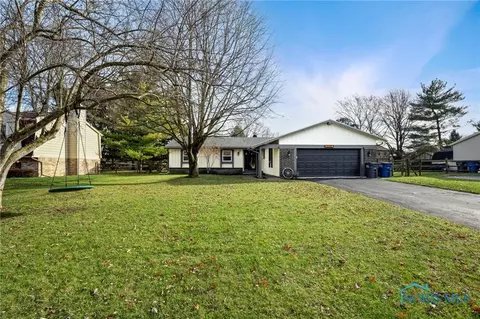 2129 Plum Leaf Ln, Toledo, OH 43614