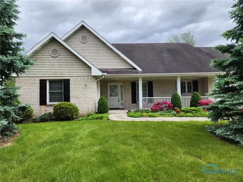 556 Becklee Dr, Napoleon, OH 43545