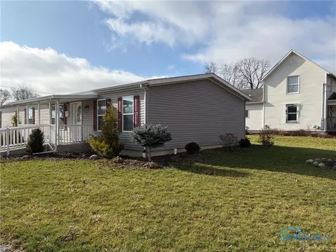 1174 E Third St, Ottawa, OH 45875 photo 2