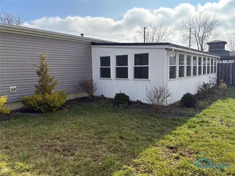 1174 E Third St, Ottawa, OH 45875 photo 4