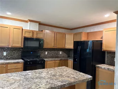 1174 E Third St, Ottawa, OH 45875 photo 14