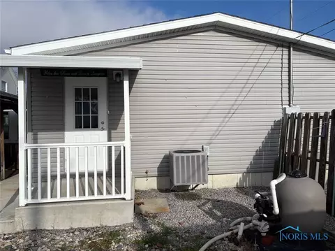 1174 E Third St, Ottawa, OH 45875 photo 9