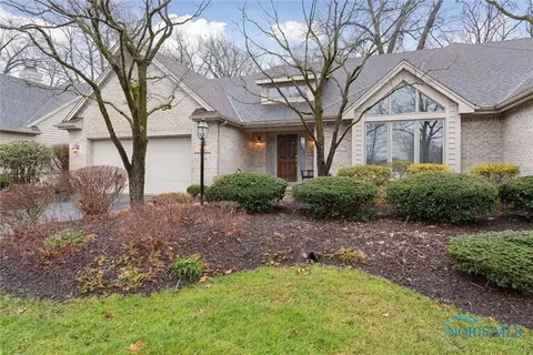 6615 Carrietowne Ln, Toledo, OH 43615