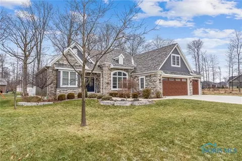 16104 Forest Edge Dr, Findlay, OH 45840