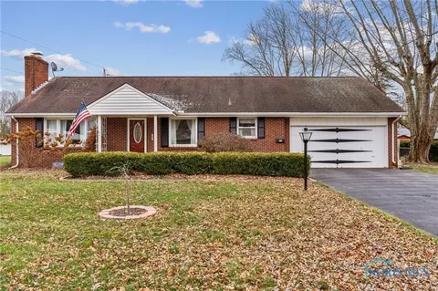 817 Wedgewood Dr, Findlay, OH 45840