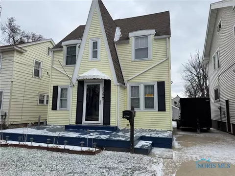 3532 Revere Dr, Toledo, OH 43612