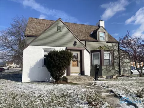 222 W Main St, Woodville, OH 43469