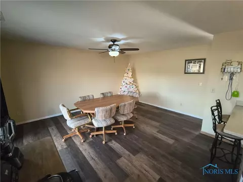 1625 Colonial Ln, Bryan, OH 43506 photo 11