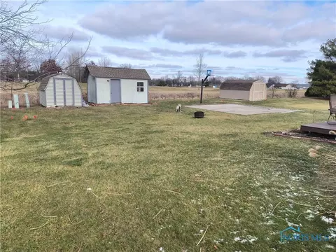 1625 Colonial Ln, Bryan, OH 43506 photo 25