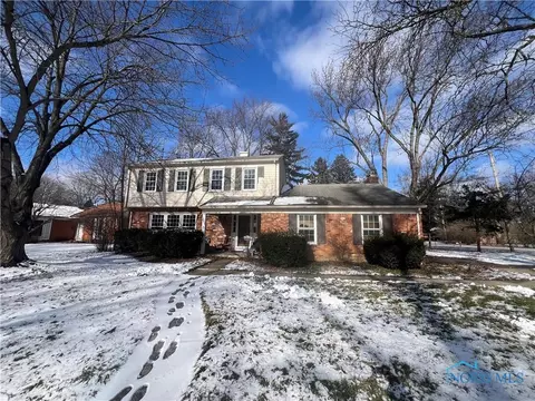 4804 Eastwick Dr, Toledo, OH 43614